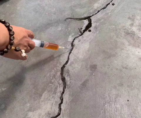 房山混凝土裂缝修补技术详解​